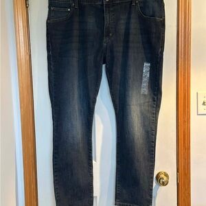 Men's Wrangler Blue Jeans